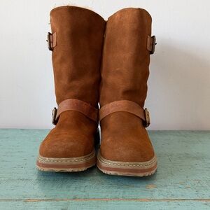 Women’s Aldo Waterproof Tan Suede Boots with Wool Lining, Size 8.